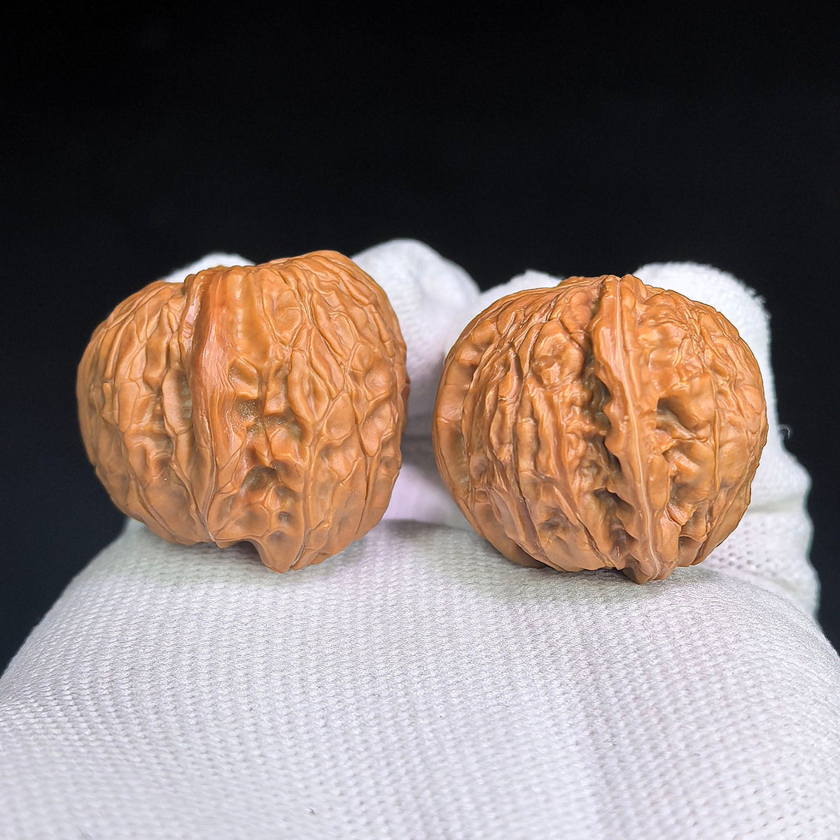 Miniature Wild “Sanleng Ding” Wenwan Walnut Pair – Three-Ridged Compact Form | 30.0mm × 36.0mm | XZYS-C1D1E - ThePatinaProject