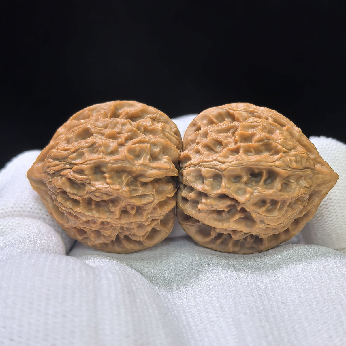 "Moon-Gazing Pocket Spinner" Wangyue Shounian Wenwan Walnuts Pair | 31.0mm x 30.0mm | WY-01SY - ThePatinaProject