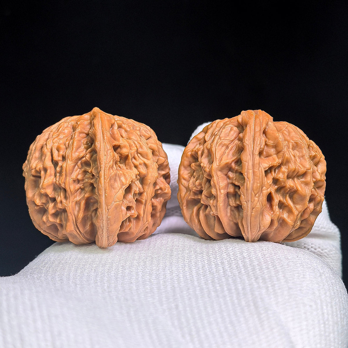 Mopan Wenwan Walnuts Pair | Compact Rounded Form | 39.0mm × 35.0mm | MP-1004 - ThePatinaProject