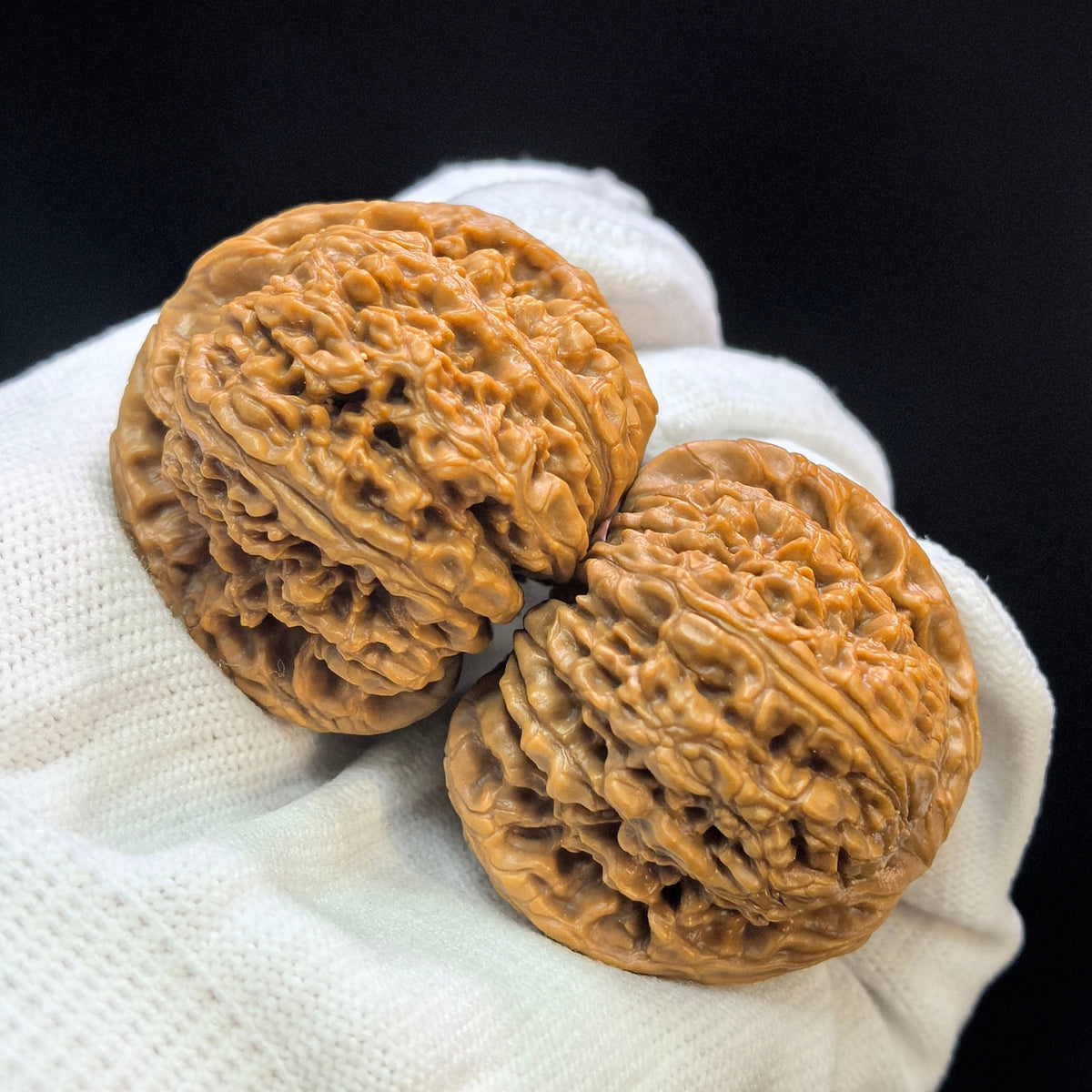 "Nanjiang Stone" Nanjiangshi Classic Heritage Wenwan Walnuts Pair | 43.0mm x 42.0mm | NJS-1504C - ThePatinaProject