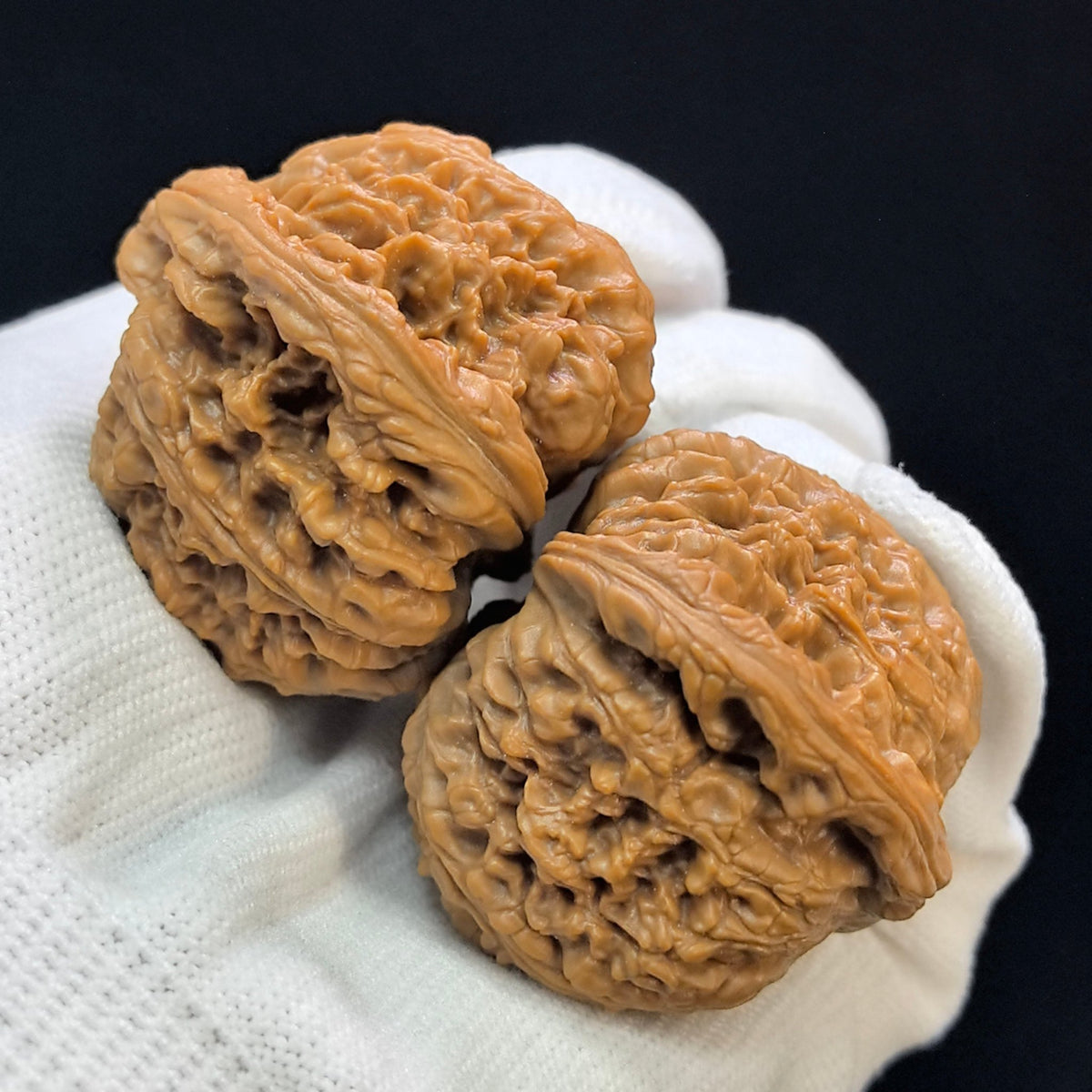 "Nanjiang Stone" Nanjiangshi Classic Heritage Wenwan Walnuts Pair | 43.0mm x 42.0mm | NJS-1504C - ThePatinaProject