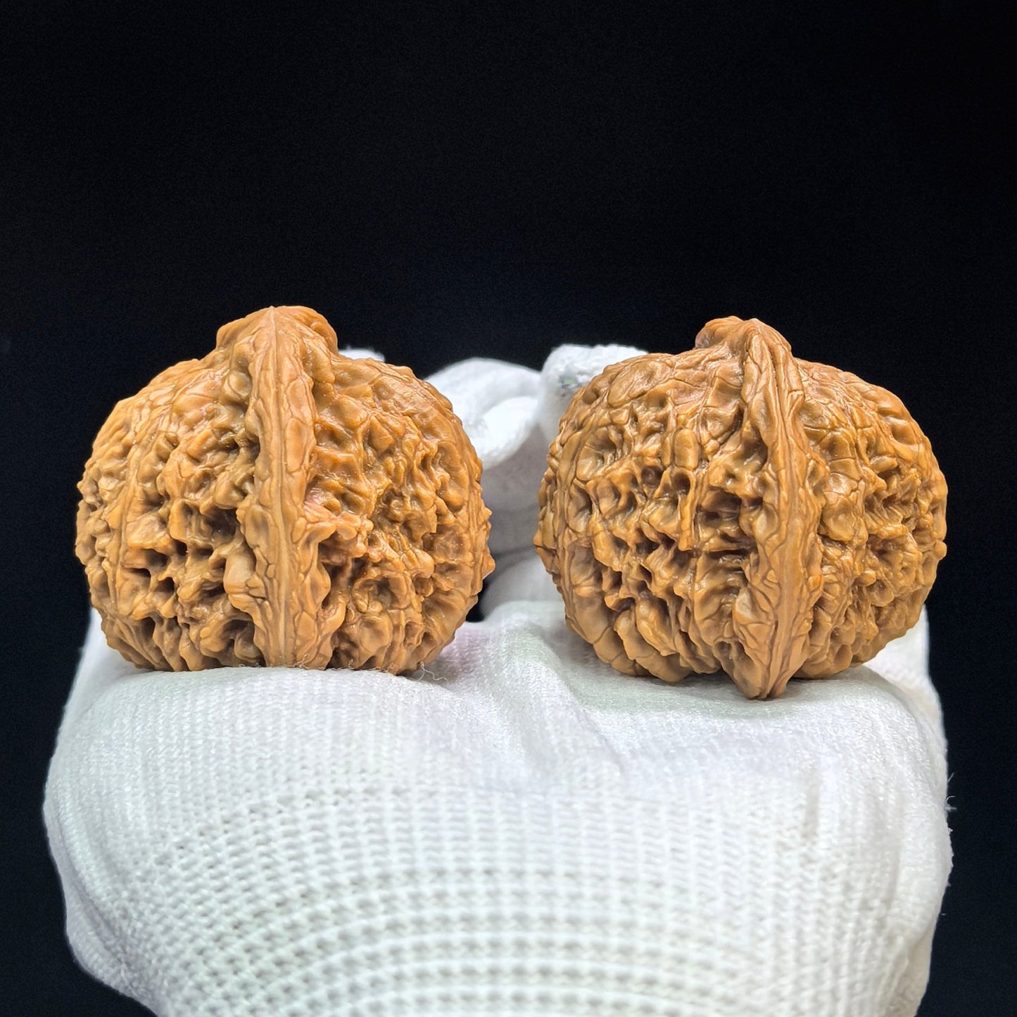 "Nanjiang Stone" Nanjiangshi Classic Heritage Wenwan Walnuts Pair | 43.0mm x 42.0mm | NJS-1504C - ThePatinaProject