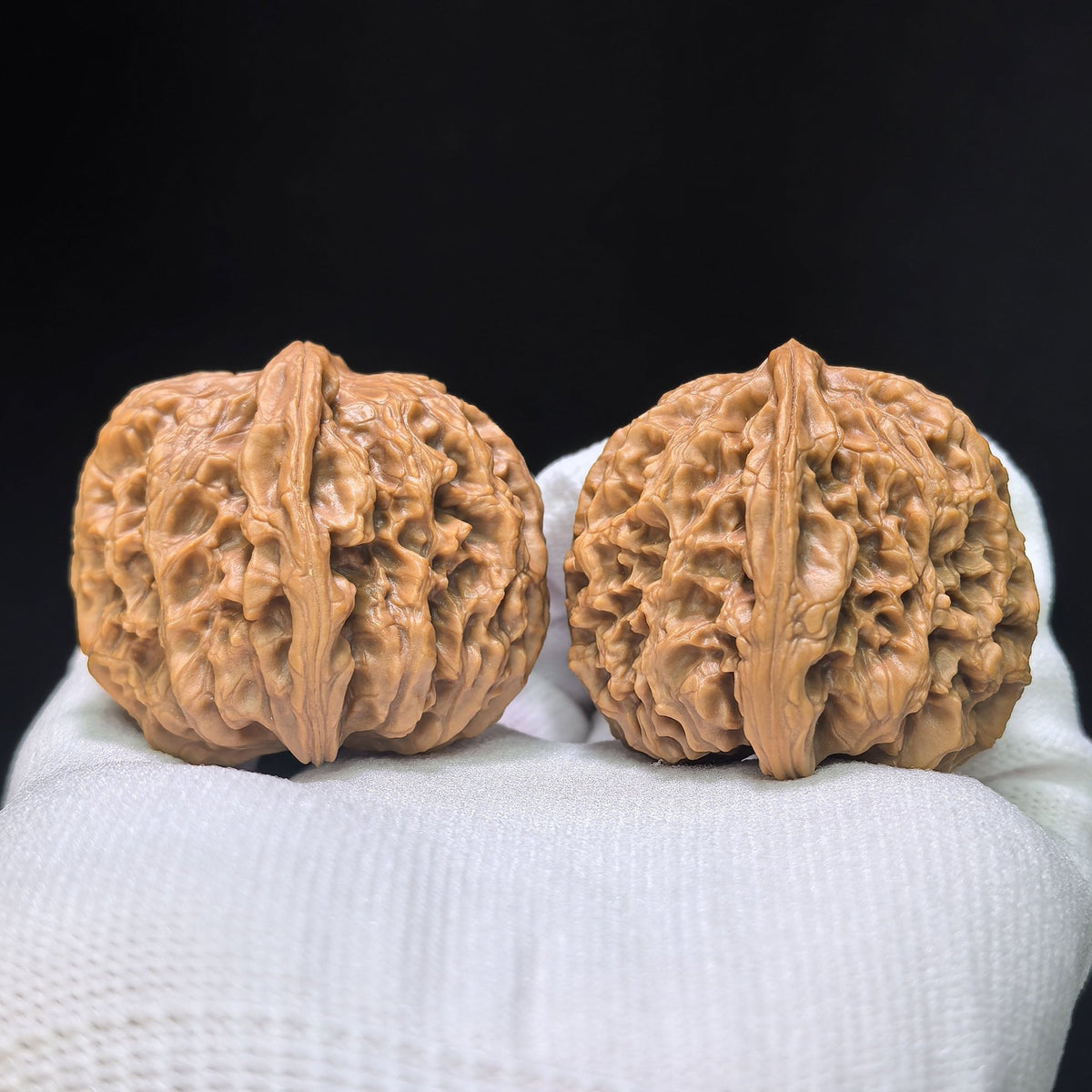 "Nanjiang Stone Red Shell" Nanjiangshi Hongke Wenwan Walnuts Pair | 41.0mm x 43.0mm | NJS-1511C - ThePatinaProject