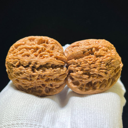 "Nanjiangshi Lionhead" Nanjiangshi NJS-1110 Low-Profile Wenwan Walnuts Pair | 39.0mm x 38.0mm | NJS-1110 - ThePatinaProject