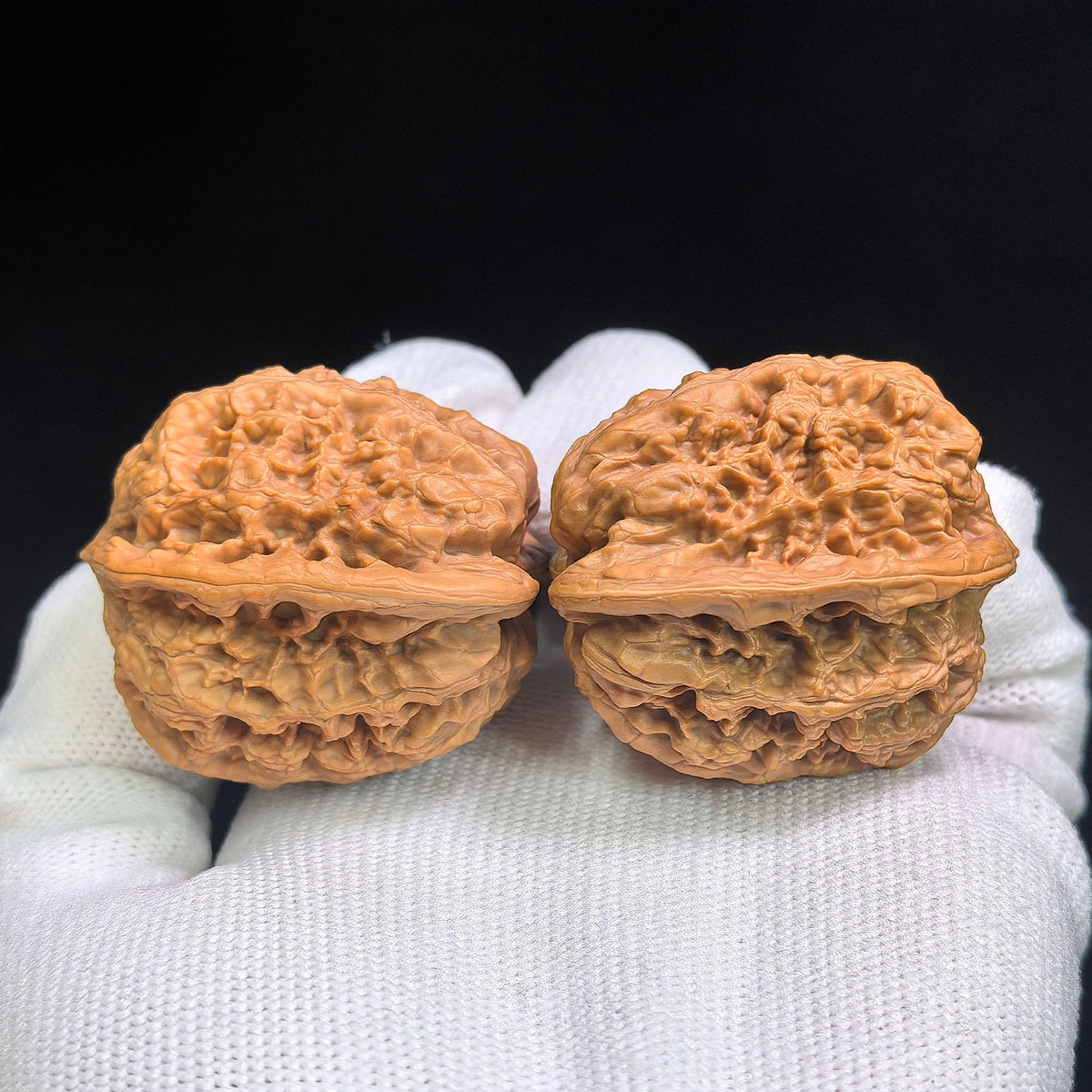 North China General-Shoulder “Tian Can Jiao” Wenwan Walnut Pair | 38.0mm x 37.0mm | HBJJTCJ-C1E1E - ThePatinaProject