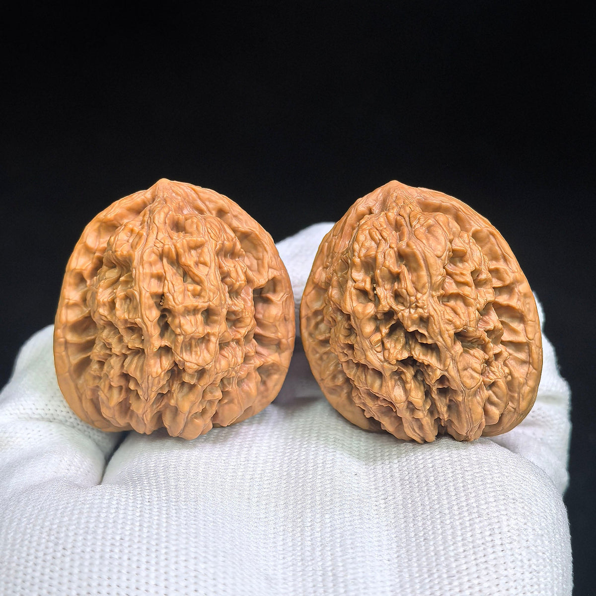 North China General-Shoulder “Tian Can Jiao” Wenwan Walnut Pair | 38.0mm x 37.0mm | HBJJTCJ-C1E1E - ThePatinaProject