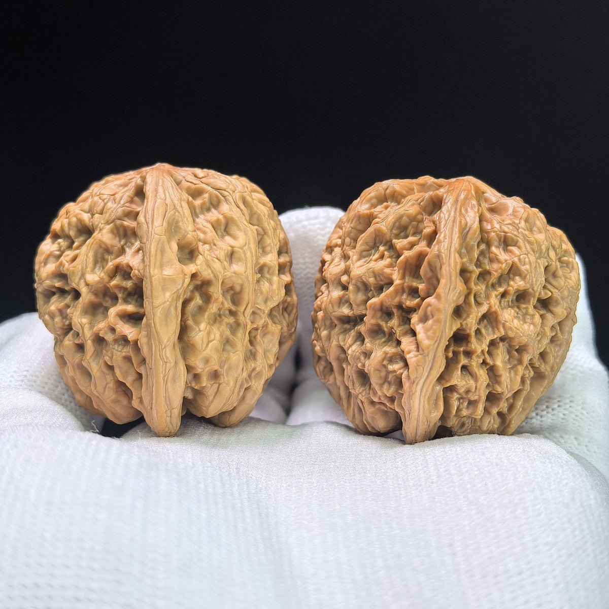 "North China General's Shoulder" Huabei Jiangjunbang Wenwan Walnuts Pair | 40.0mm x 38.0mm | HBJJB-1102 - ThePatinaProject