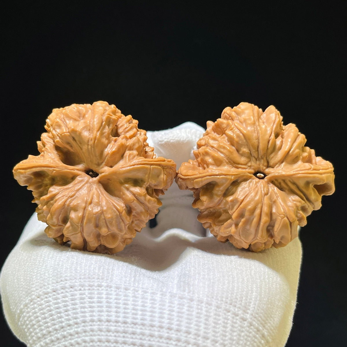 "Official Hat" Guanmao Classic Heritage Low-Profile Wenwan Walnuts Pair | 47.0mm x 44.0mm | GM-1108 - ThePatinaProject