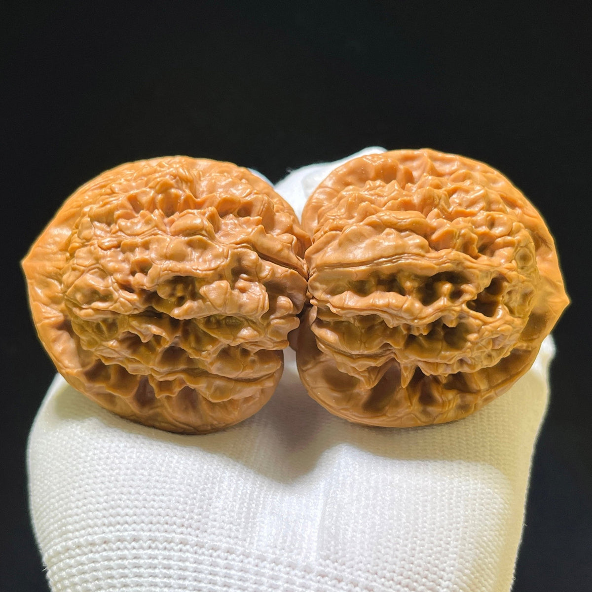 "Official Hat" Guanmao Classic Heritage Low-Profile Wenwan Walnuts Pair | 47.0mm x 44.0mm | GM-1108 - ThePatinaProject