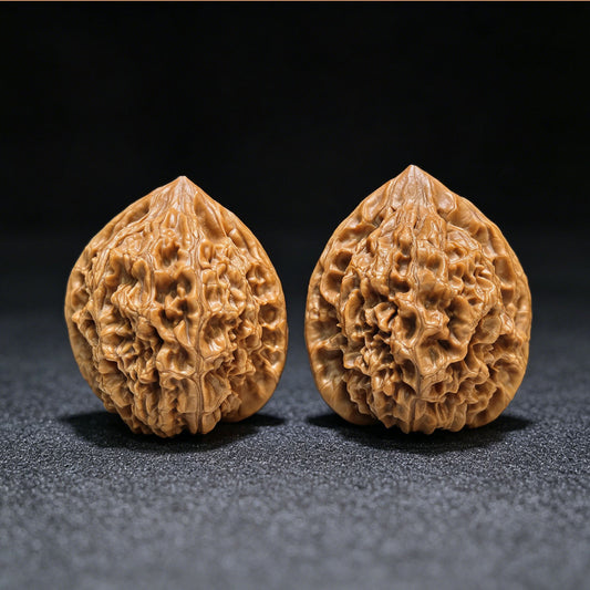 "Official Hat" Guanmao GM-1111 Classic Wenwan Walnuts Pair | 41.0mm x 39.0mm | GM-1111 - ThePatinaProject