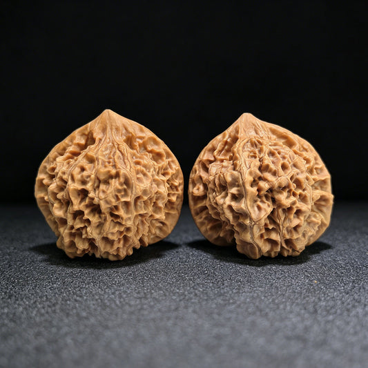 "Official Hat Low-Profile" Guanmao Aichun GM-1401 Broad-Shoulder Wenwan Walnuts Pair | 46.0mm x 41.0mm | GM-1401 - ThePatinaProject