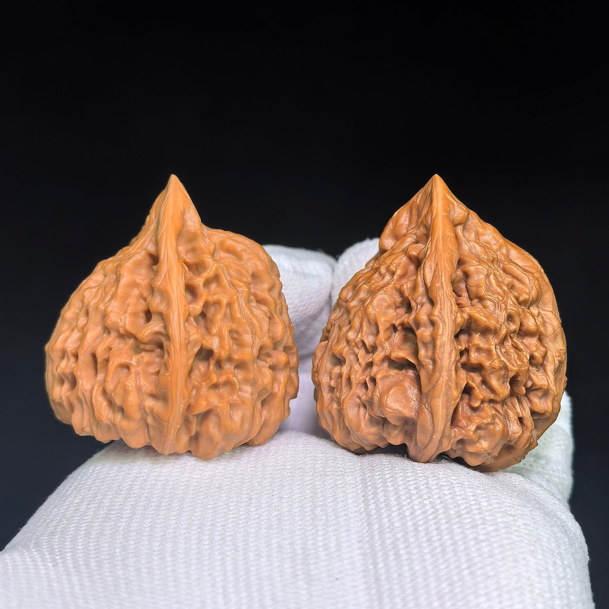 Official Hat “Woodpecker” Wenwan Walnut Pair — 34.0mm x 36.0mm | GMZF-1201E - ThePatinaProject