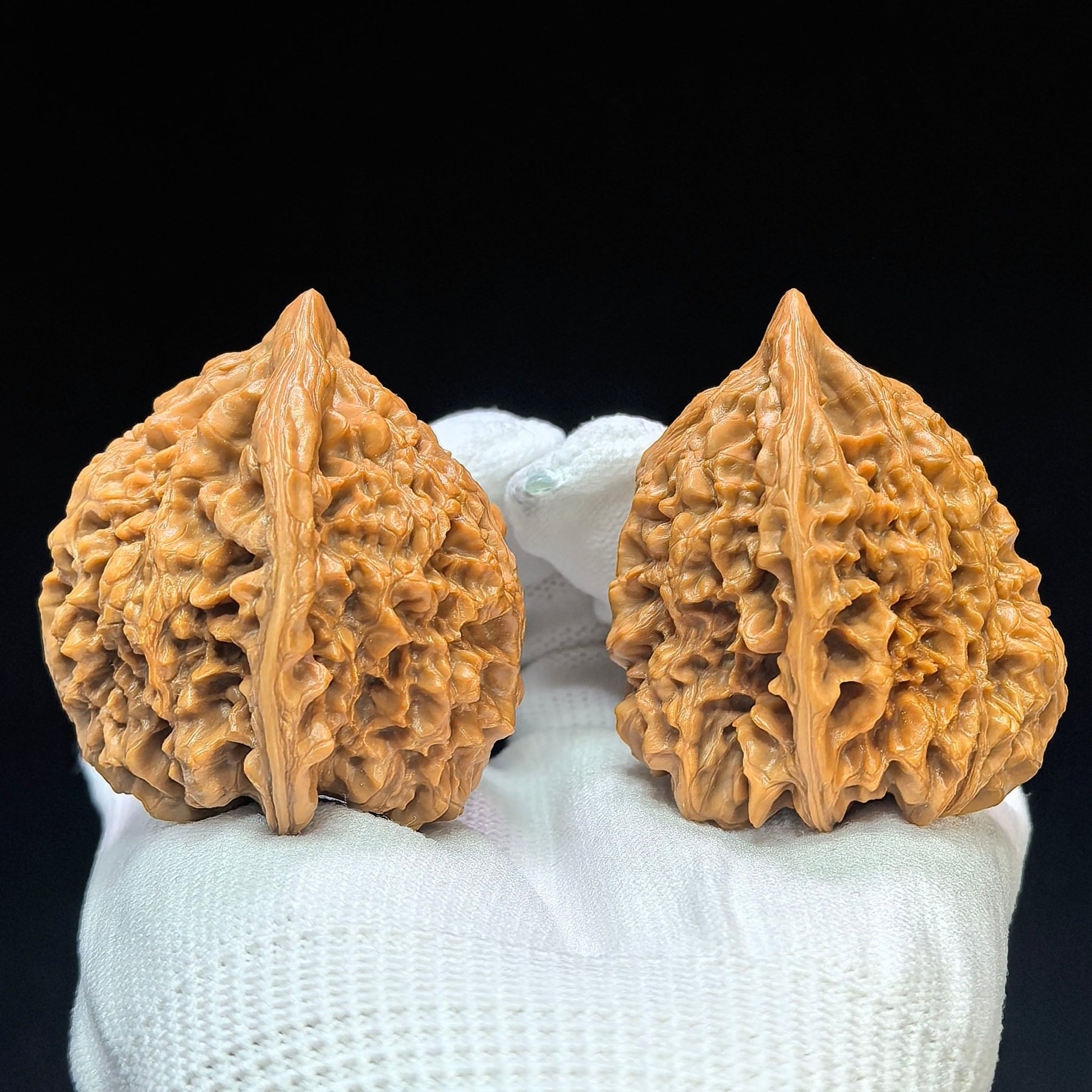 "Peach-Heart Concave Base Kylin" Taoxin Aodi Qilinwen Low-Profile Wenwan Walnuts Pair | 46.0mm x 43.0mm | TXADQLW-1503C - ThePatinaProject