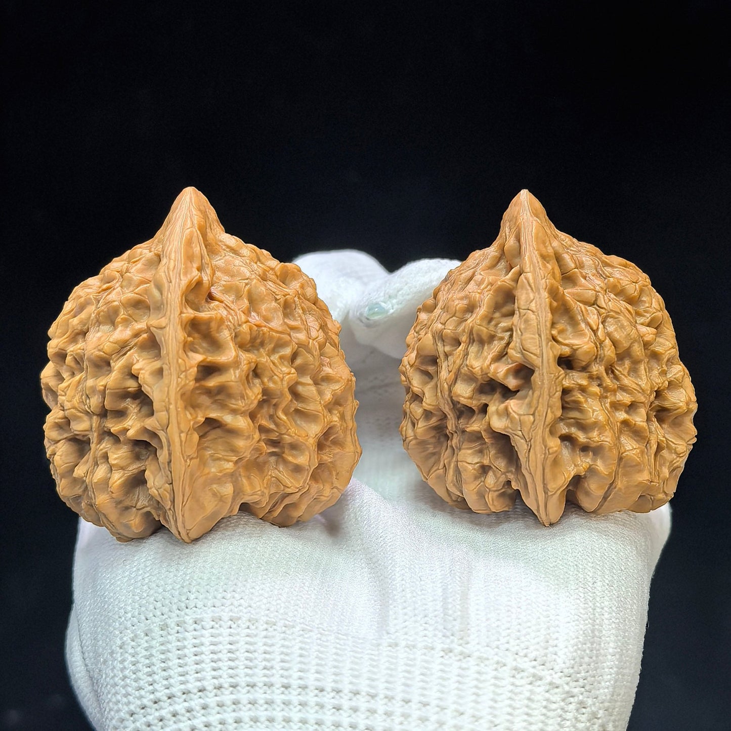 "Peach-Heart Concave Base Kylin" Taoxin Aodi Qilinwen Low-Profile Wenwan Walnuts Pair | 48.0mm x 43.0mm | TXADQLW-1501C - ThePatinaProject