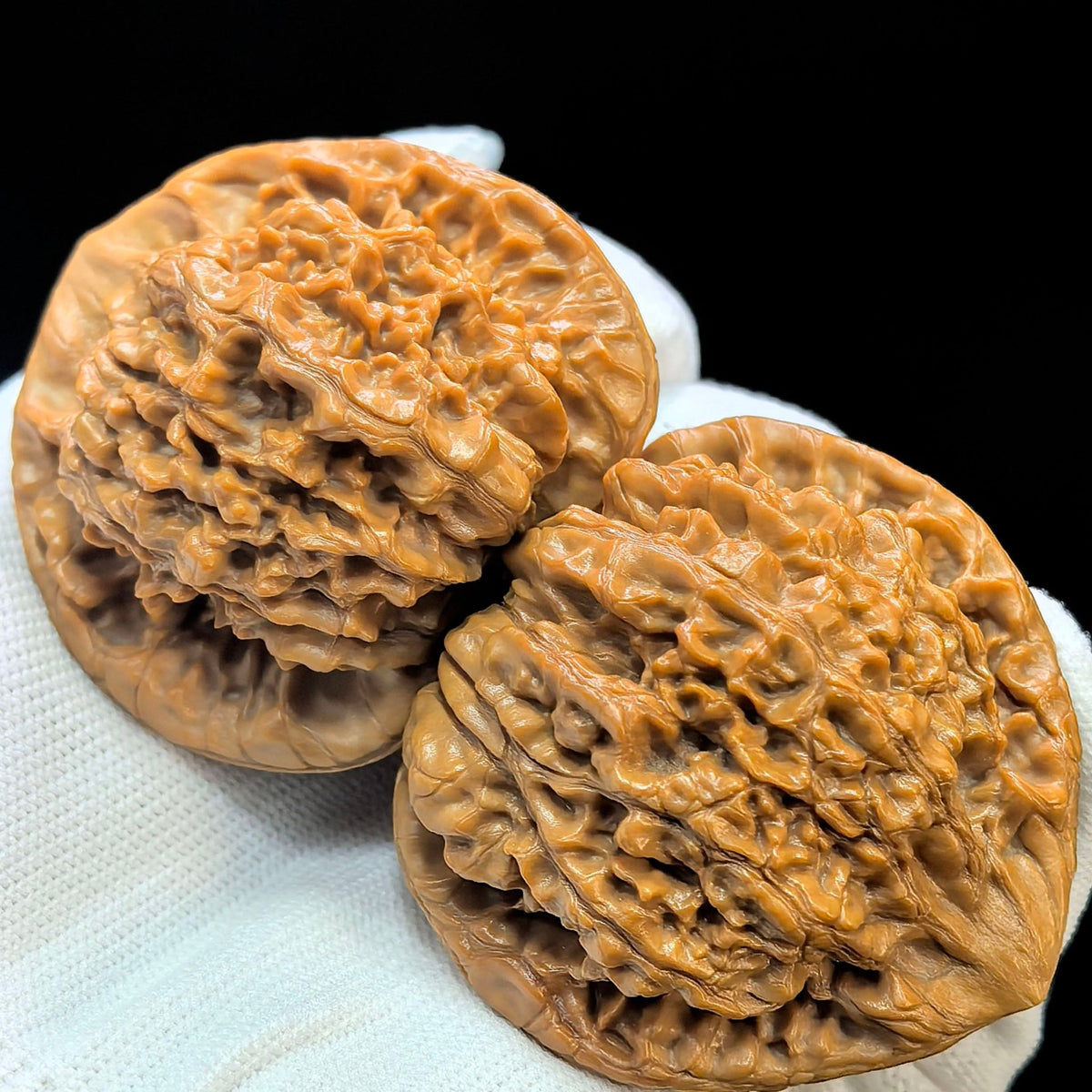 "Peach-Heart Concave Base Kylin" Taoxin Aodi Qilinwen Low-Profile Wenwan Walnuts Pair | 52.0mm x 44.0mm | TXADQLW-1502C - ThePatinaProject
