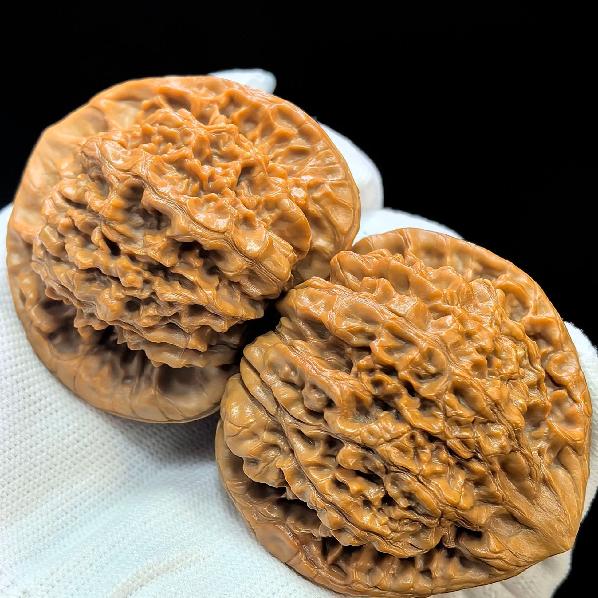"Peach-Heart Concave Base Kylin" Taoxin Aodi Qilinwen Low-Profile Wenwan Walnuts Pair | 52.0mm x 44.0mm | TXADQLW-1502C - ThePatinaProject