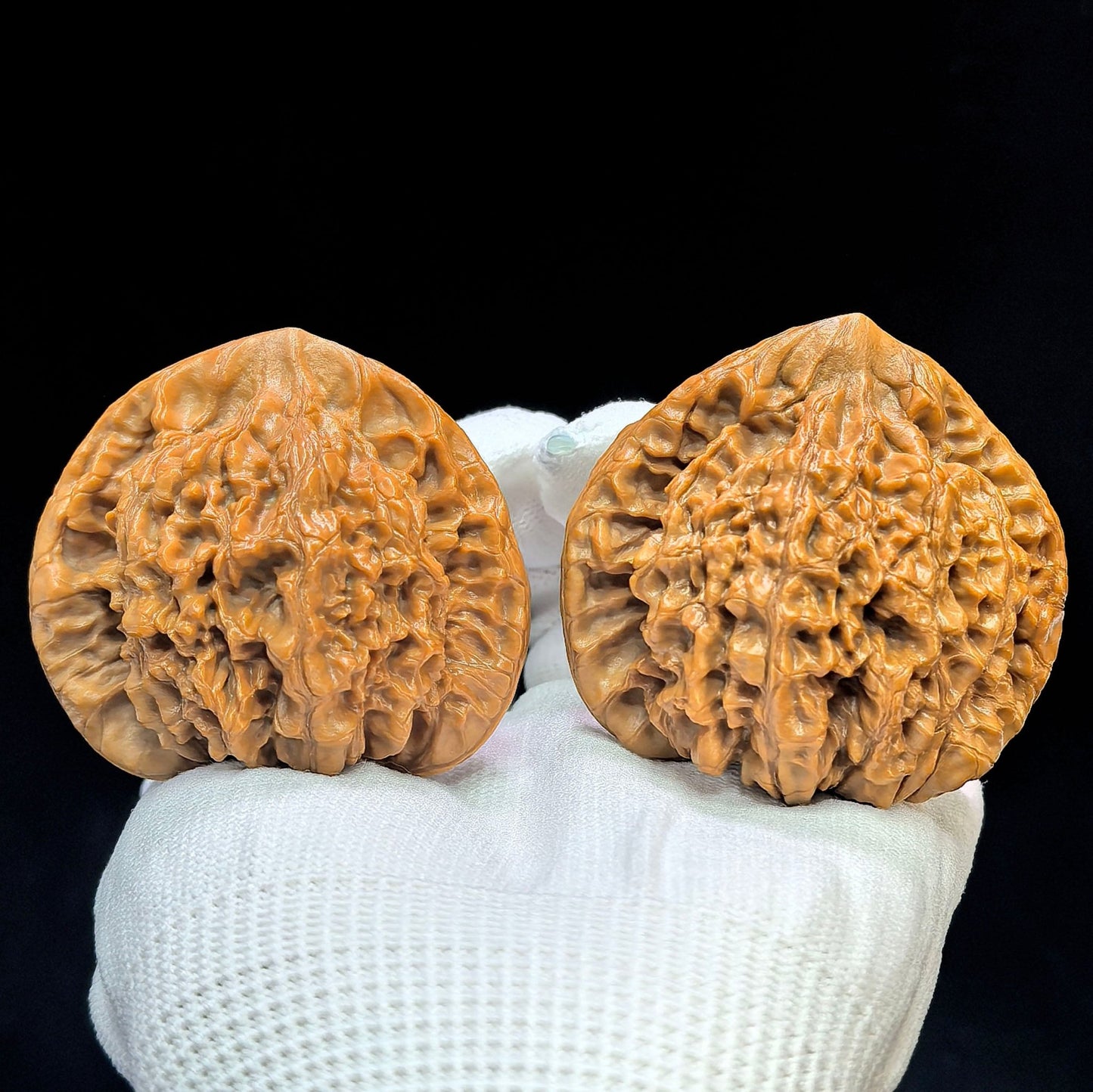 "Peach-Heart Concave Base Kylin" Taoxin Aodi Qilinwen Low-Profile Wenwan Walnuts Pair | 52.0mm x 44.0mm | TXADQLW-1502C - ThePatinaProject