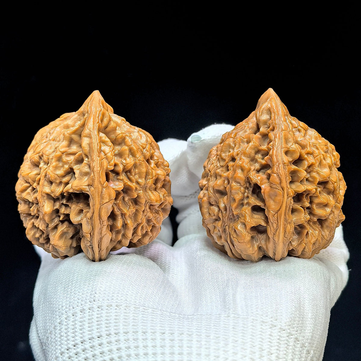 "Peach-Heart Concave Base Kylin" Taoxin Aodi Qilinwen Low-Profile Wenwan Walnuts Pair | 52.0mm x 44.0mm | TXADQLW-1502C - ThePatinaProject