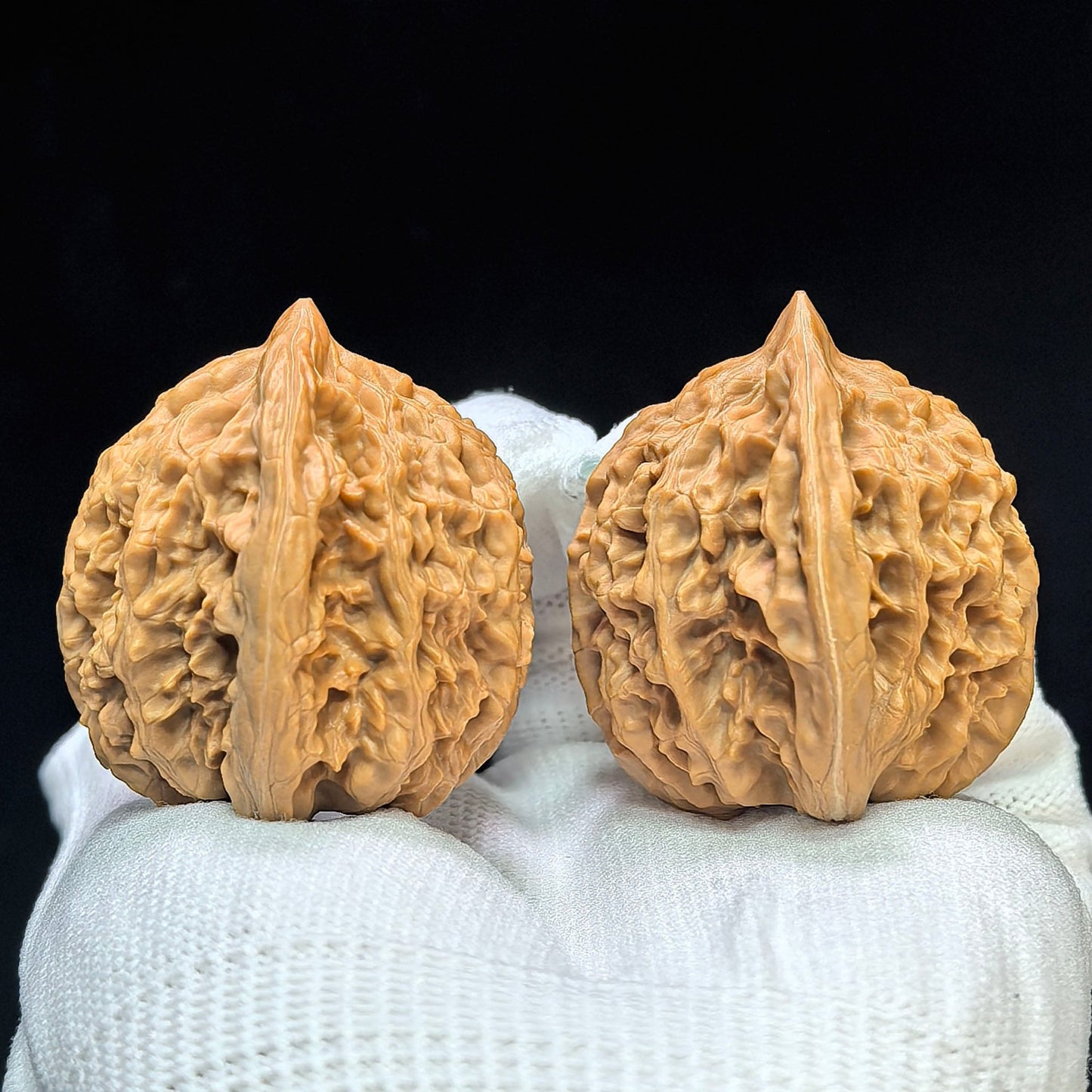 "Peach-Heart Concave Base Rosy Cloud Ridge" Taoxin Aodi Xiayunling Low-Profile Wenwan Walnuts Pair | 40.0mm x 38.0mm | XYL-1502C - ThePatinaProject