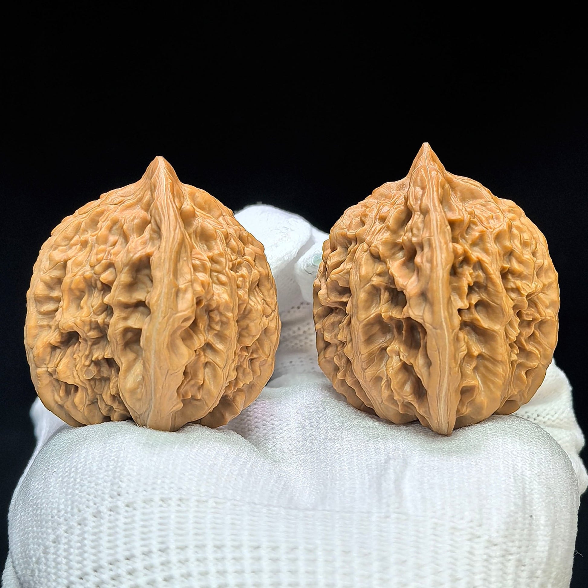 "Peach-Heart Concave Base Rosy Cloud Ridge" Taoxin Aodi Xiayunling Low-Profile Wenwan Walnuts Pair | 40.0mm x 38.0mm | XYL-1502C - ThePatinaProject