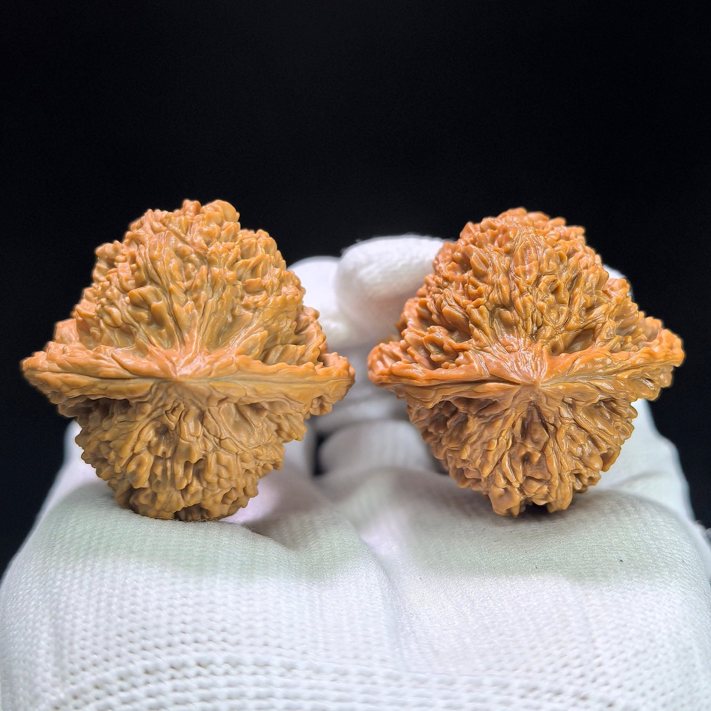 "Peach-Heart Concave Base Starry Sky" Taoxin Aodi Mantianxing Low-Profile Wenwan Walnuts Pair | 38.0mm x 37.0mm | MTX-1404 - ThePatinaProject