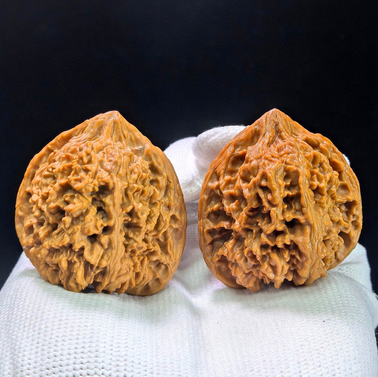 "Peach-Heart Concave Base Starry Sky" Taoxin Aodi Mantianxing Low-Profile Wenwan Walnuts Pair | 38.0mm x 37.0mm | MTX-1404 - ThePatinaProject