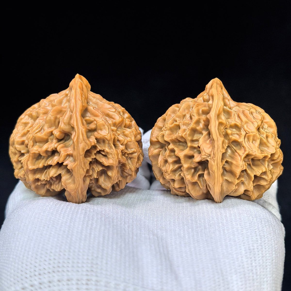 Peach-Heart Emperor Wenwan Walnut Pair — 49.0mm x 47.0mm | S-Grade | SLW-SY1C9 - ThePatinaProject