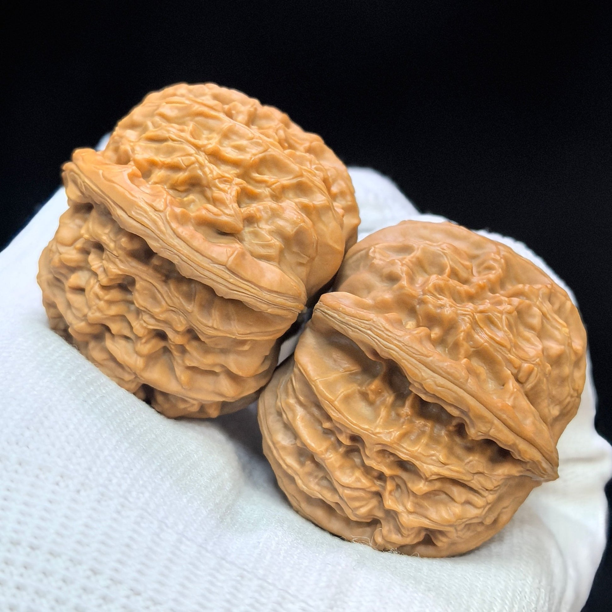 "Peach-Heart White Lion" Taoxin Baishizi Low-Profile Wenwan Walnuts Pair | 40.0mm x 42.0mm | BSJ-1503C - ThePatinaProject