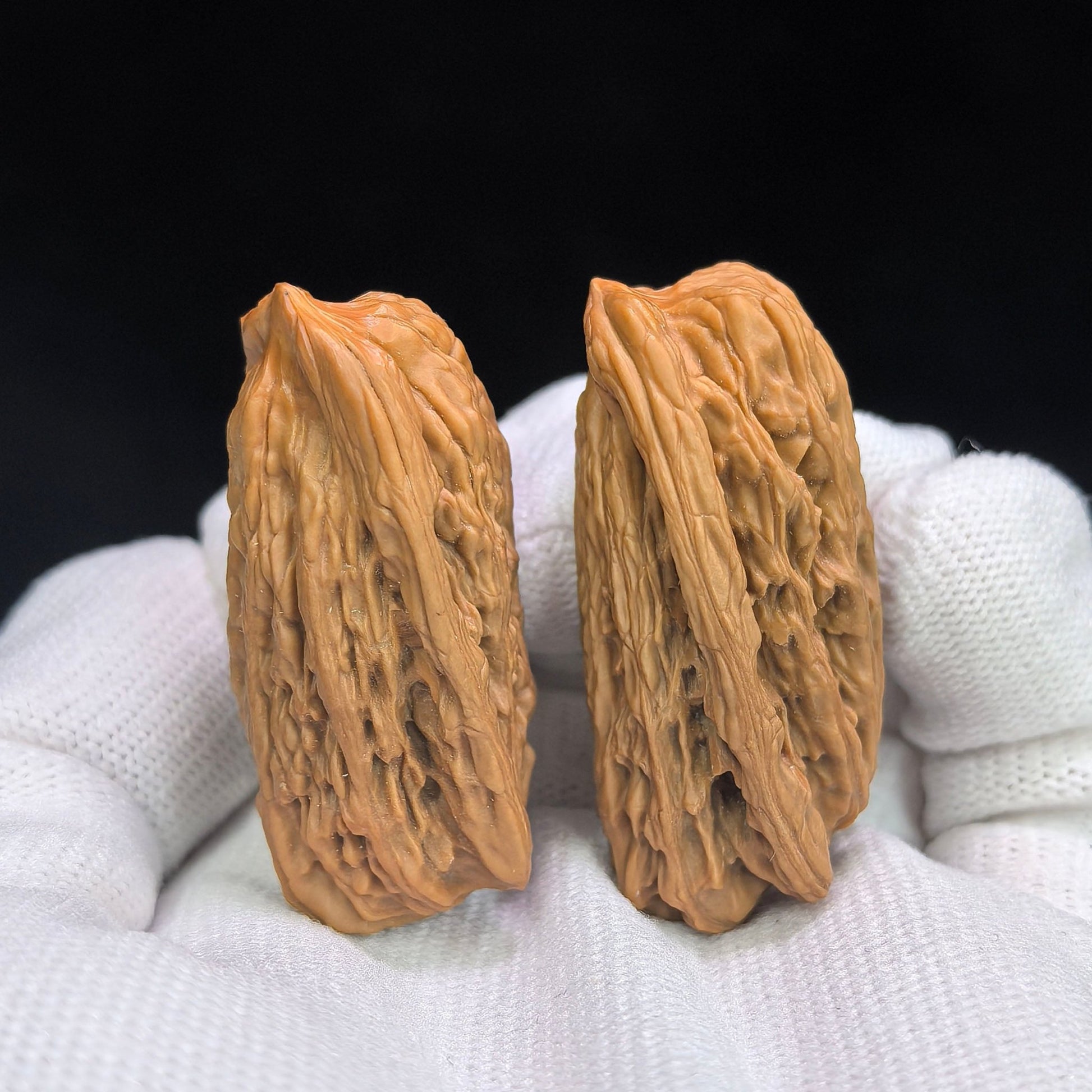 "Penguin Gold Bar" Qie Jintiao QEJT-CG244E Wenwan Walnuts Collector Pair | 21.0mm x 21.0mm | Stock ID: QEJT-CG244E - ThePatinaProject