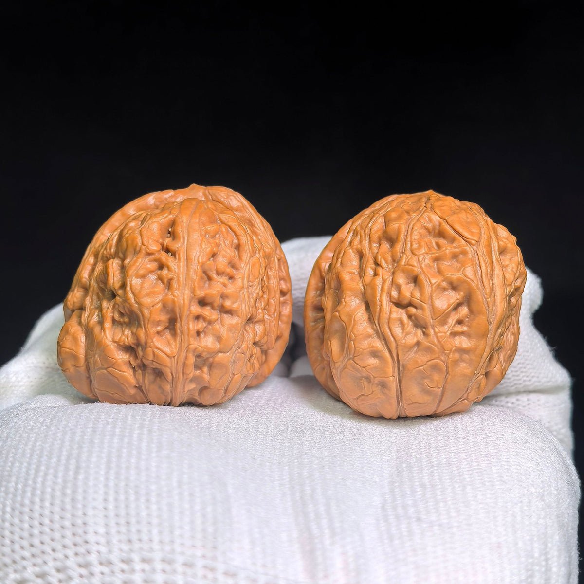 "Ping Gu Yuan Bao Wu Gui Bei / Ingot Turtle Back" Heirloom Collection Wenwan Walnuts Pair | 37.0mm x 41.0mm | PGYB-C1C9E - ThePatinaProject