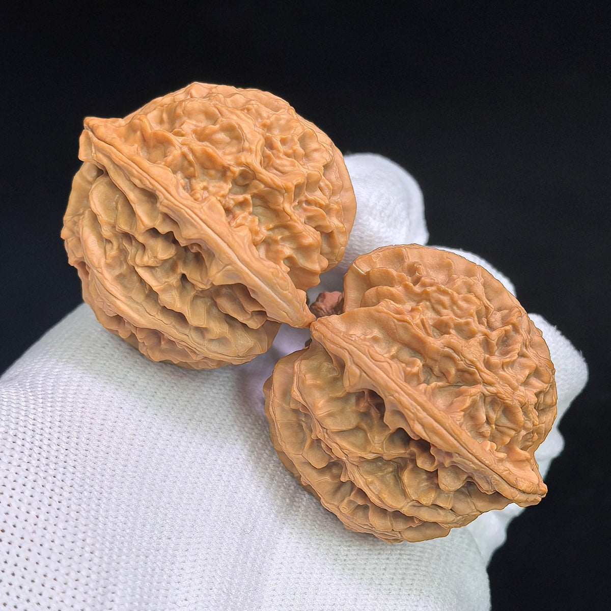 "Ping Guo Yuan / Apple Orchard" Heirloom Collection Wenwan Walnuts Pair | 45.0mm x 41.0mm | PGY-1201C - ThePatinaProject