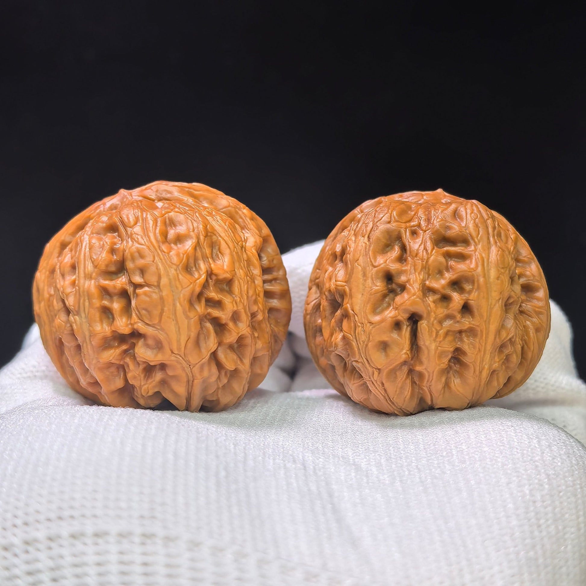 "Pinggu Sycee Ingot" Pinggu Yuanbao PGYB-1502C Low-Profile Wenwan Walnuts Pair | 38.0mm x 40.0mm | PGYB-1502C - ThePatinaProject