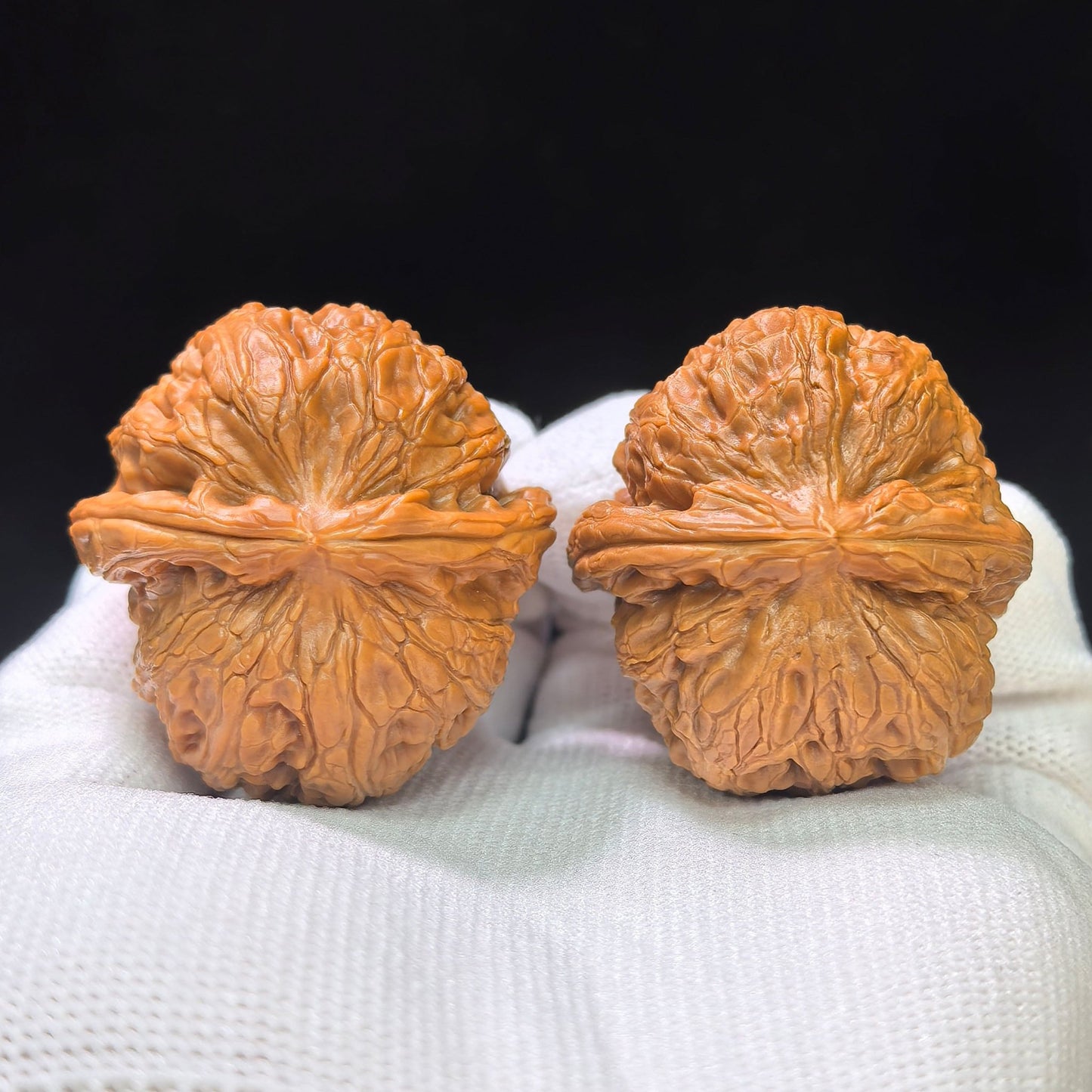 "Pinggu Sycee Ingot" Pinggu Yuanbao PGYB-1502C Low-Profile Wenwan Walnuts Pair | 38.0mm x 40.0mm | PGYB-1502C - ThePatinaProject