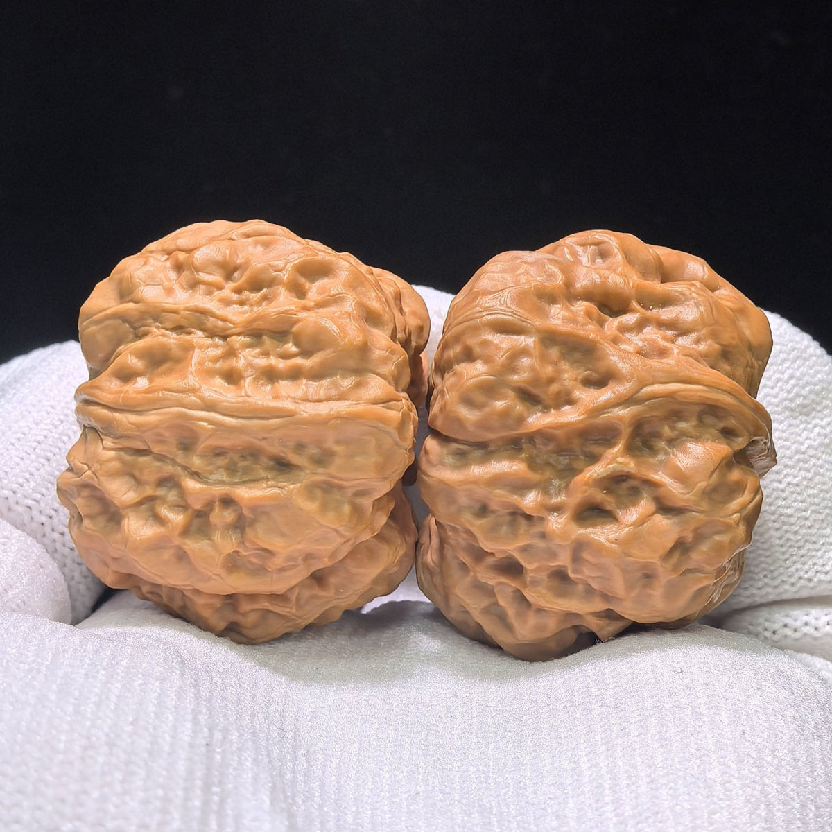 "Pocket Crystal Frog Half-Wall" Pocket Size Shuijingwa Banbi Wenwan Walnuts Pair | 34.0mm x 38.0mm | XZSJWBB-CG216E - ThePatinaProject
