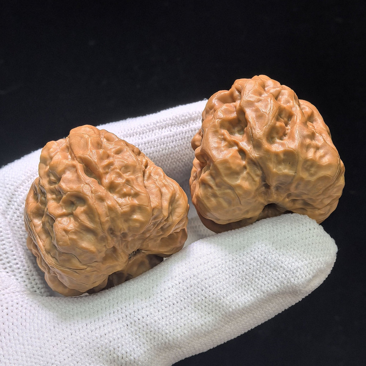 "Pocket Crystal Frog Half-Wall" Pocket Size Shuijingwa Banbi Wenwan Walnuts Pair | 34.0mm x 38.0mm | XZSJWBB-CG216E - ThePatinaProject