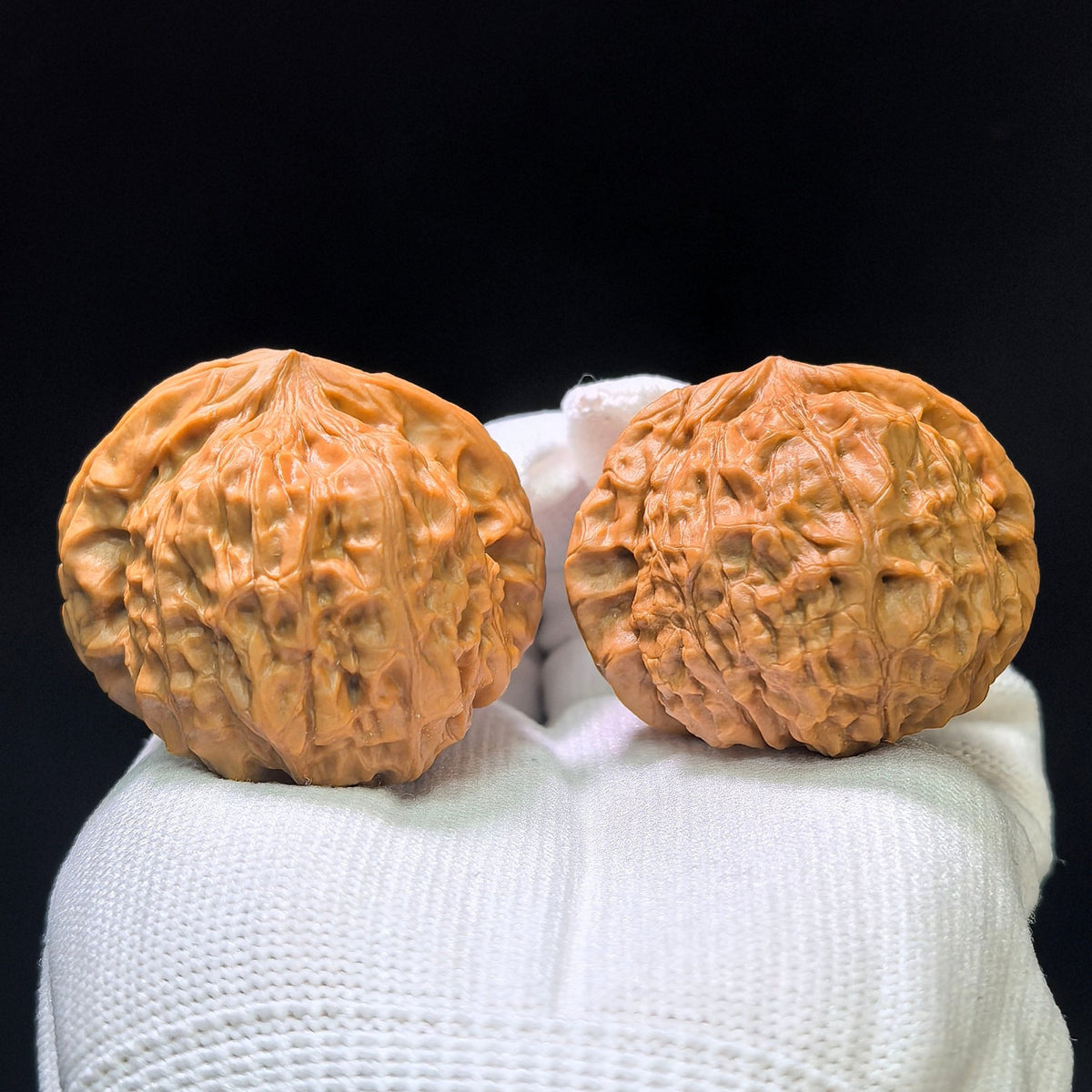 "Pumpkin Dun / Nan Gua Dun" Heirloom Collection Wenwan Walnuts Pair | 43.0mm x 44.0mm | NGD-1111 - ThePatinaProject