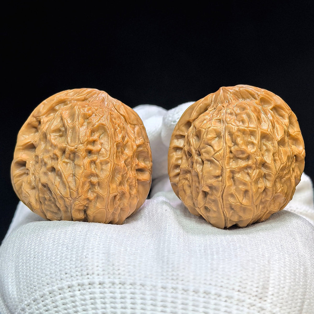 Pumpkin Mound Wenwan Walnut Pair — 38.0mm x 44.0mm | Boutique Grade | NGD-1505C - ThePatinaProject