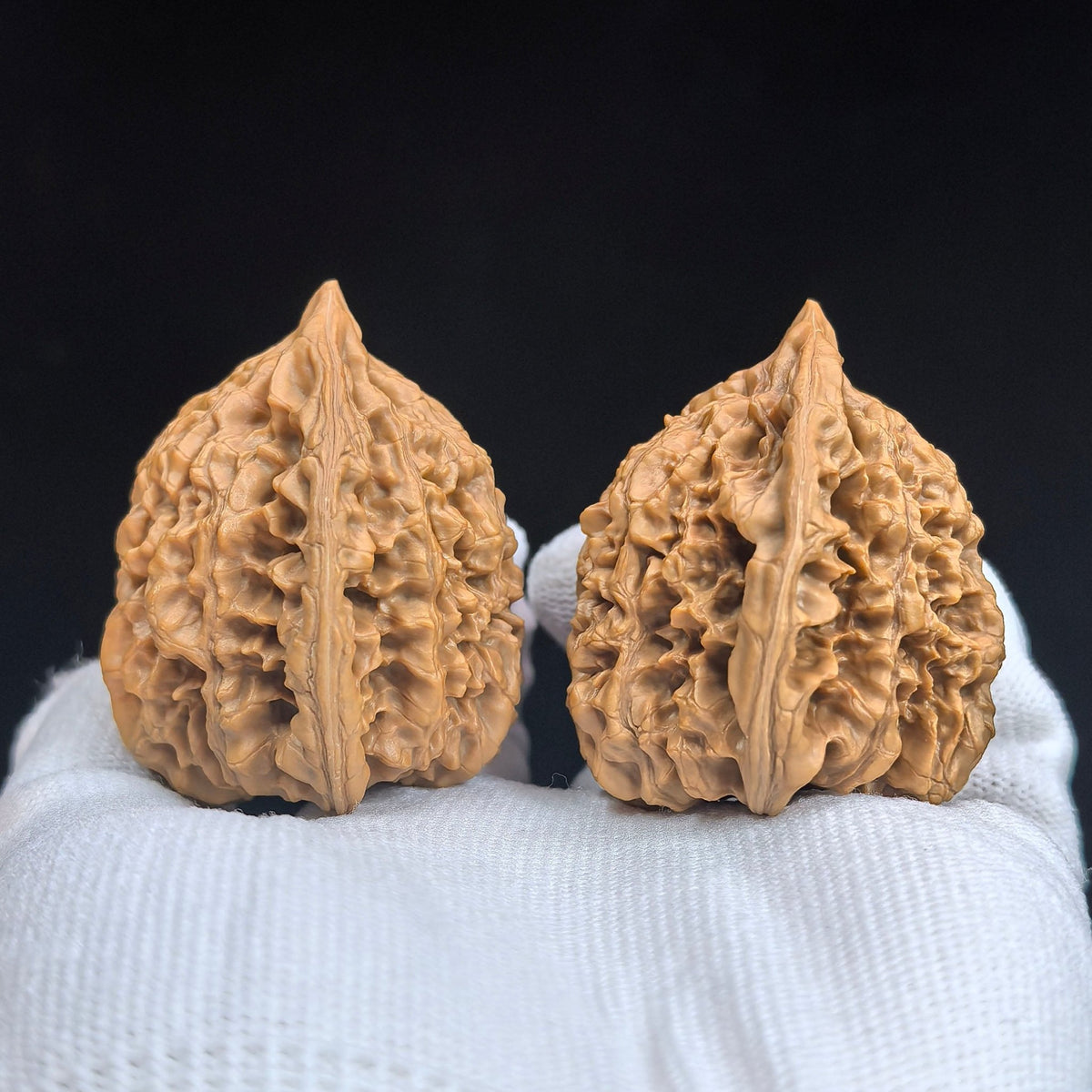 “Qilin Pattern” Peach-Heart Concave-Base Wenwan Walnut Pair | 48.0mm × 39.0mm | QLWTXBD-17G3 - ThePatinaProject