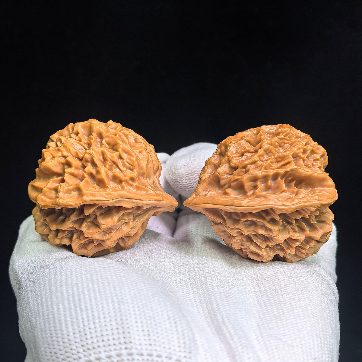 Qilin-Spined Hedgehog Wenwan Walnut Pair | 43.0mm x 43.0mm | QLCW-C1D0E - ThePatinaProject