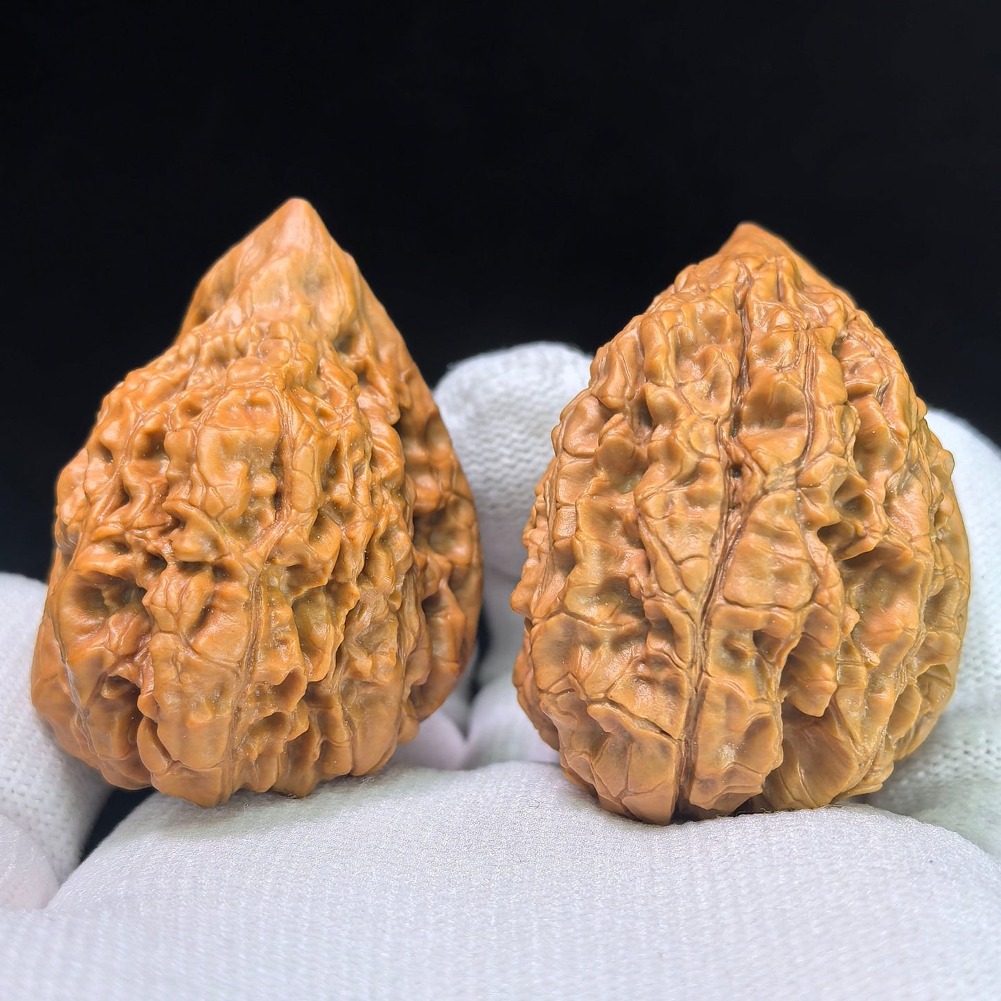 Qilinwen Zuofo (Qilin Pattern Seated Buddha) Scholar Walnuts Pair | 34.0mm x 37.0mm | Stock ID: QLWZF-401E - ThePatinaProject