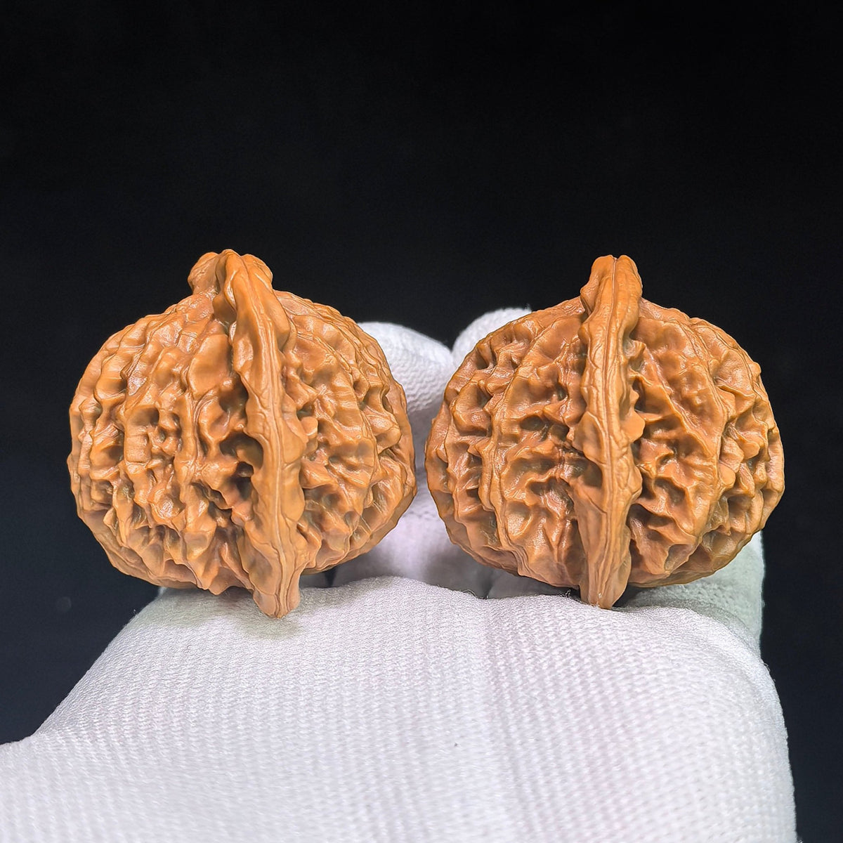 "Qin Gong Zi / Master Qin" Heirloom Collection Wenwan Walnuts Pair | 42.0mm x 39.0mm | QGZ-801 - ThePatinaProject