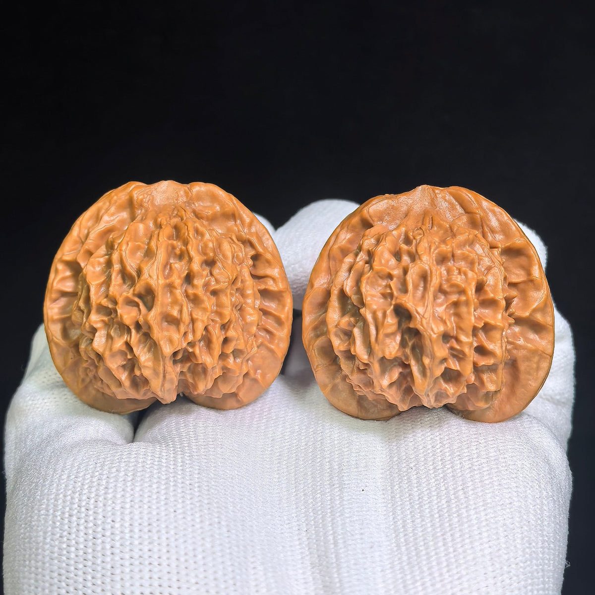 "Qin Gong Zi / Master Qin" Heirloom Collection Wenwan Walnuts Pair | 42.0mm x 39.0mm | QGZ-801 - ThePatinaProject