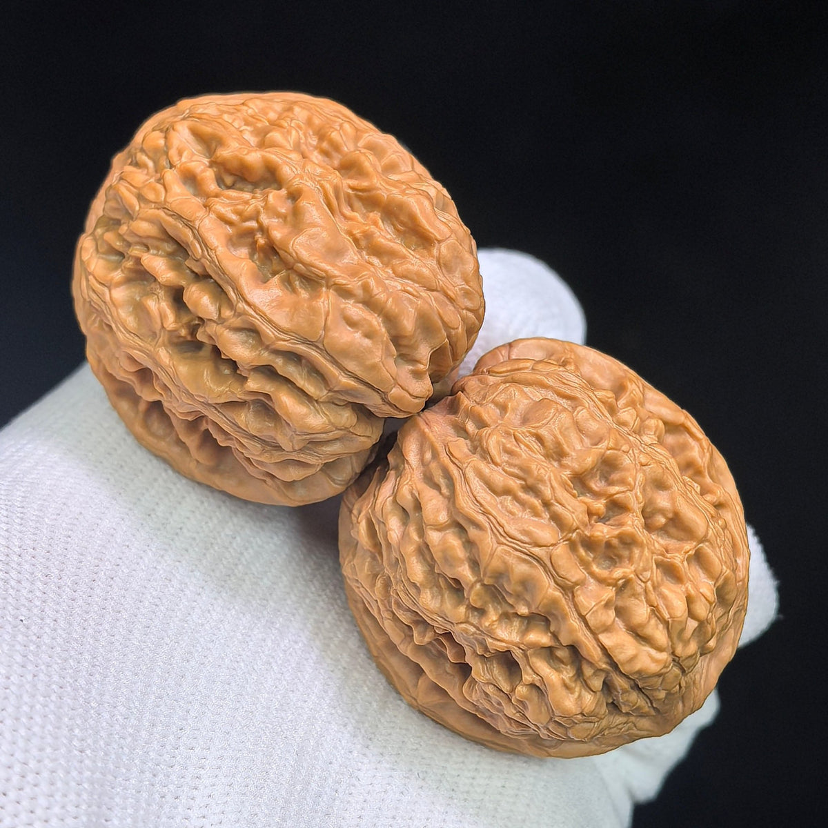 "Red Koi / Hong Jin Li" Heirloom Collection Wenwan Walnuts Pair | 38.0mm x 39.0mm | HJL-1501C - ThePatinaProject