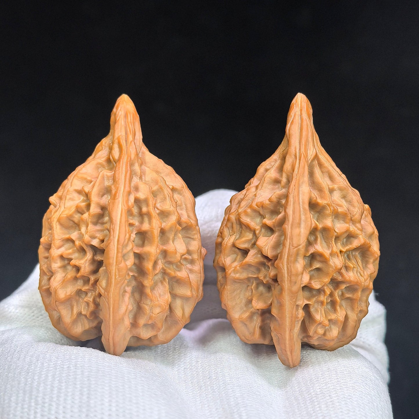 "Red Tasseled Spear" Hongyingqiang HJQ-CWA1E Wenwan Walnuts Pair | 41.0mm x 38.0mm | HJQ-CWA1E - ThePatinaProject
