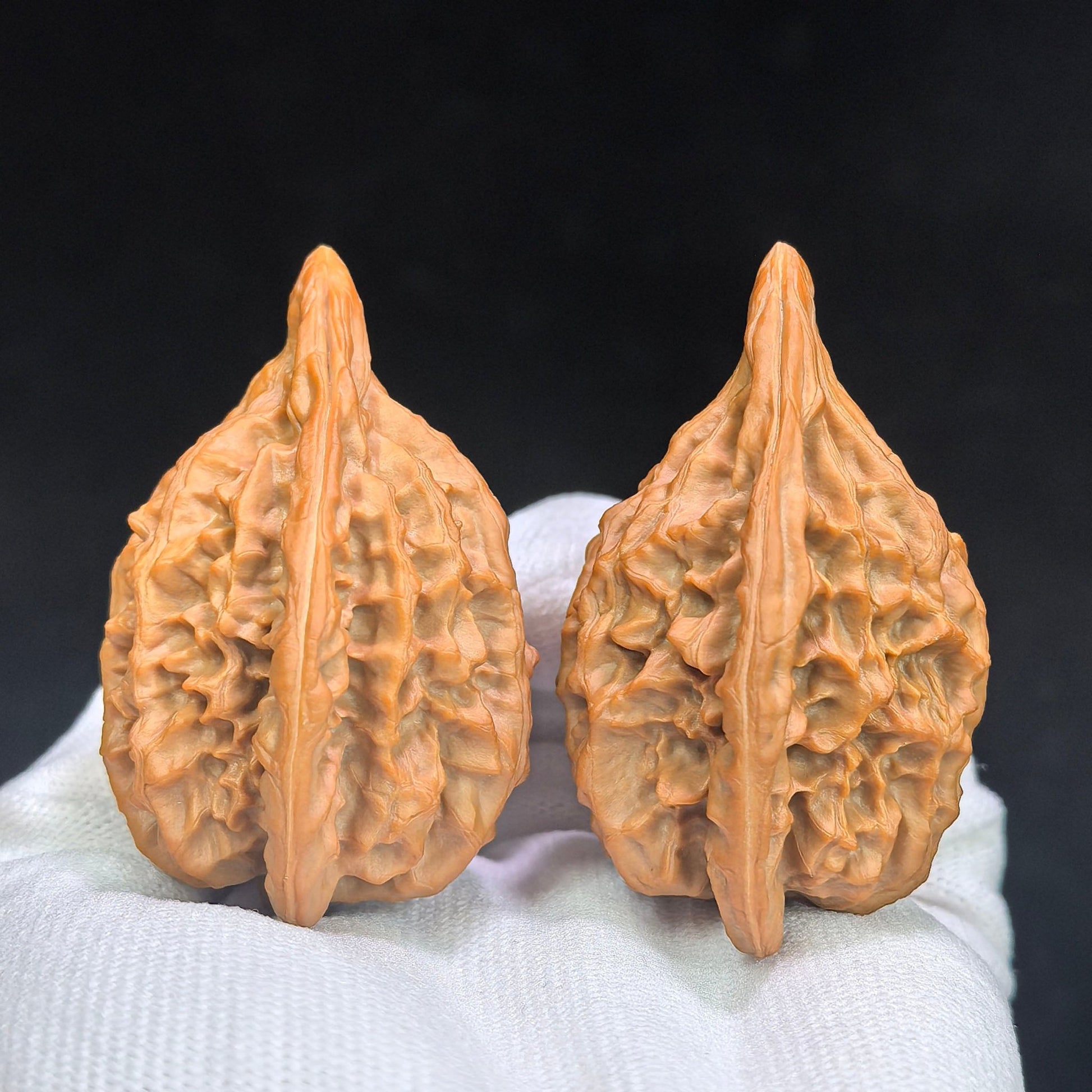 "Red Tasseled Spear" Hongyingqiang HJQ-CWA1E Wenwan Walnuts Pair | 41.0mm x 38.0mm | HJQ-CWA1E - ThePatinaProject