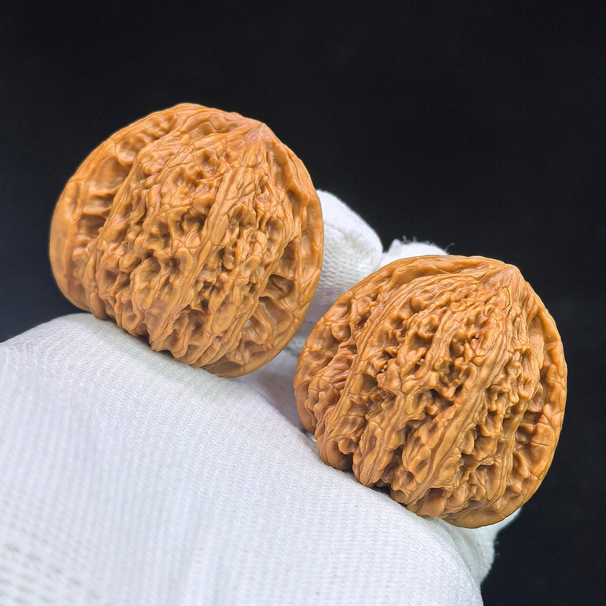 “Ruby” Hongbaoshi Deep-Textured Wenwan Walnut Pair | 39.0mm × 35.0mm | HBS-17D6 - ThePatinaProject