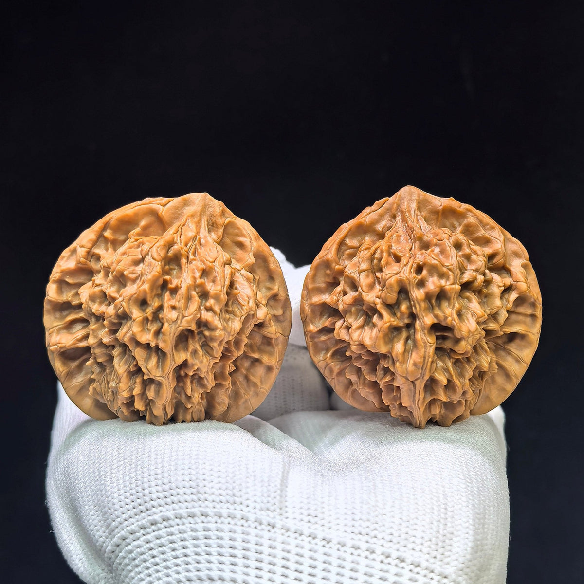 Shaanxi Guanmao Wenwan Walnut Pair | Broad-Shouldered Official Hat Form | 45.0mm × 39.0mm | SXGM-1601 - ThePatinaProject