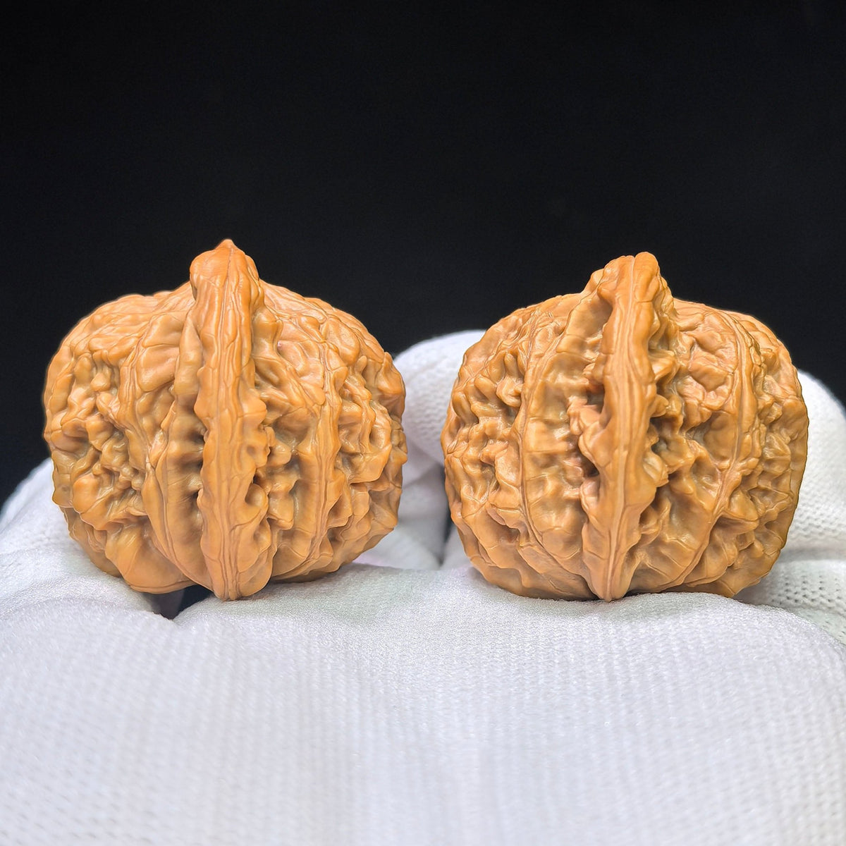 "Shuiquangou Prince Hat" Shuiquangou Gongzimao Wenwan Walnuts Pair | 42.0mm x 37.0mm | SQGGZM-01SY - ThePatinaProject