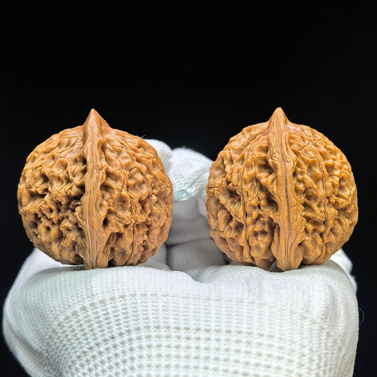 "Spherical Water Dragon Texture" Qiuxing Shuilongwen Low-Profile Wenwan Walnuts Pair | 37.0mm x 37.0mm | SLW-1503C - ThePatinaProject