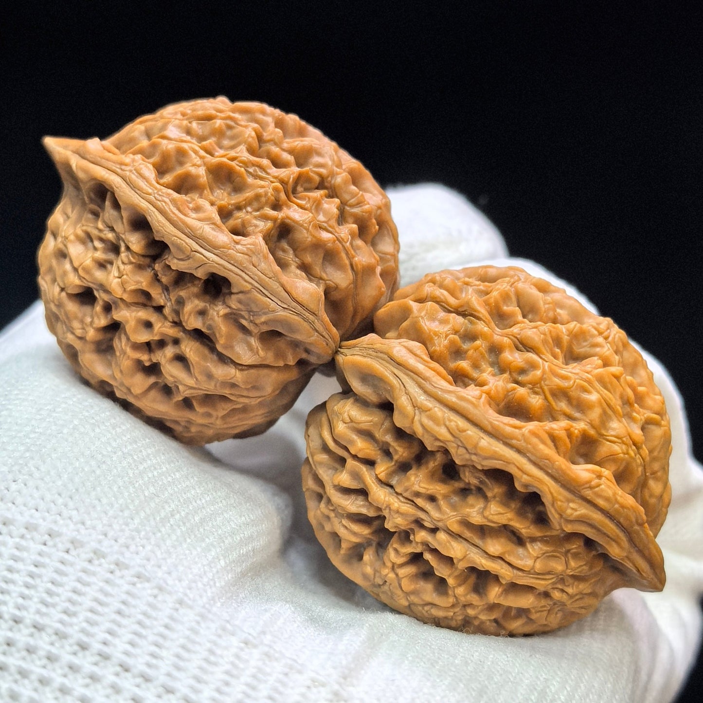"Spherical Water Dragon Texture" Qiuxing Shuilongwen Low-Profile Wenwan Walnuts Pair | 37.0mm x 37.0mm | SLW-1503C - ThePatinaProject